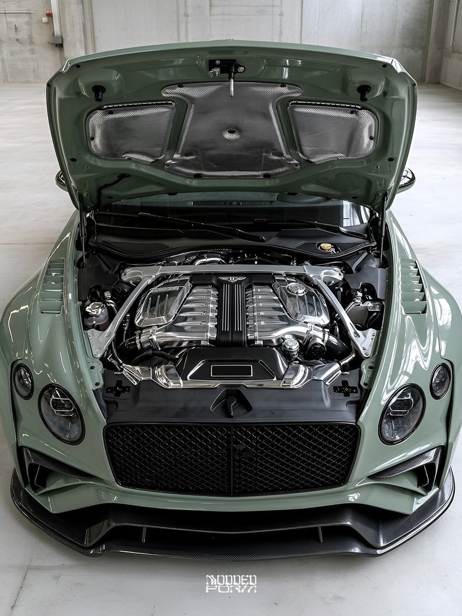 Bigmovetv's tweet photo. Bentley Continental GT https://t.co/UkgIiQDBSa