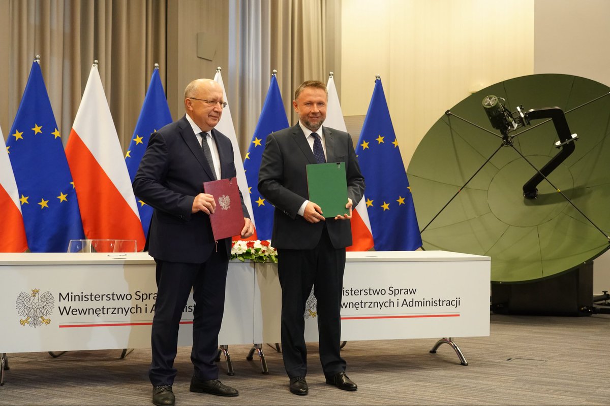 KubiliusA's tweet photo. Today Poland🇵🇱joins the EU🇪🇺space programme #IRIS² w/additional €656 mln. 

🇵🇱 is on a remarkable space journey to build a strong space economy &amp; secure connectivity for the defence of Poland, the Eastern Flank &amp; 🇪🇺. 

IRIS² brings greater unity &amp; strength for the entire Europe. https://t.co/TwS59vpXtm