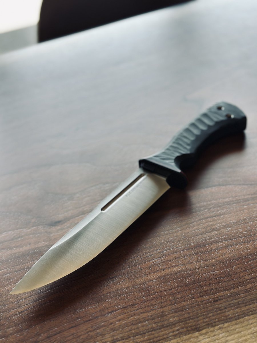 riguo_knives's tweet photo. ISZ カスタム再販決定!
販売日時: 7月22日(水)18:00〜
販売サイト: https://t.co/k4ymQJJTRR
▶︎タクティカル剣鉈
819K (脅威の8mm厚)
▶︎圧倒的硬度のZ-Tuffブレード
512VSP
516E
▶︎最強ハンティングナイフ
411-H改
各モデル1 or 2本のみ
#isz
#knives
#vanax
#ztuff
#riguo https://t.co/ohQREIzKmH