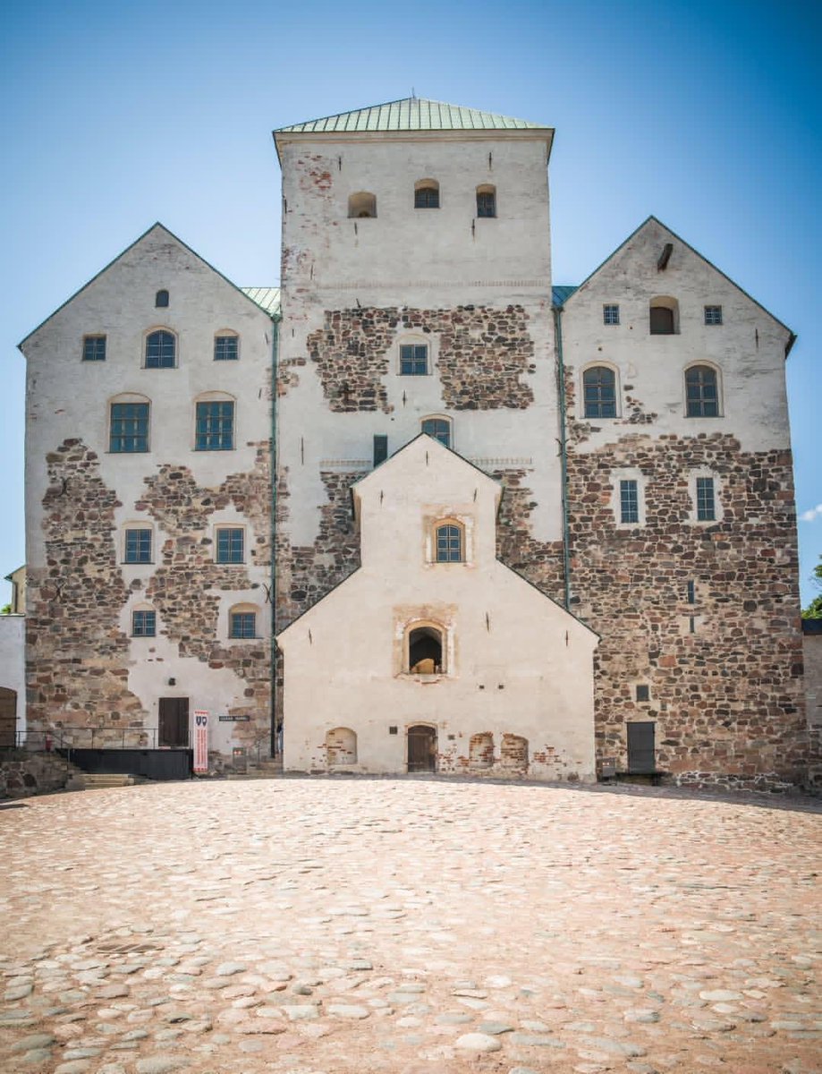 Timmysofine's tweet photo. Turku Castle on a beautiful summer day ☀️🇫🇮 https://t.co/F1w0axOPli