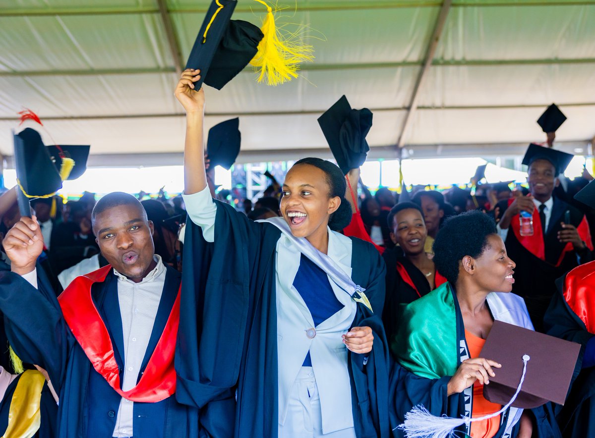 Rwanda_Edu's tweet photo. The University of Rwanda has been named among just five African institutions honoured by the Mastercard Foundation, @MastercardFdn  for advancing higher education transformation across the continent.

As an inaugural laureate of the Africa Higher Education for Transformation (AHEFT) Prize, the @Uni_Rwanda  will receive USD 3 million to scale transformative initiatives that expand opportunities for young people across Africa.

This recognition celebrates universities that are driving innovation, strengthening pathways from education to meaningful work, and reimagining what higher education can deliver for Africa's future.

Read more: https://t.co/dVCU6WzSVv