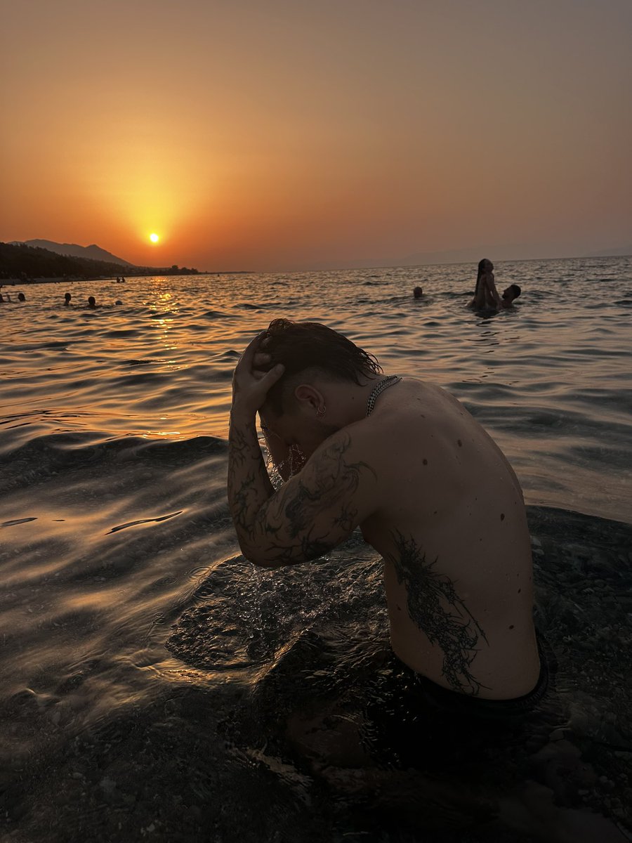 stonecrackwhore's tweet photo. Beach evenings https://t.co/7JcxClFJdg