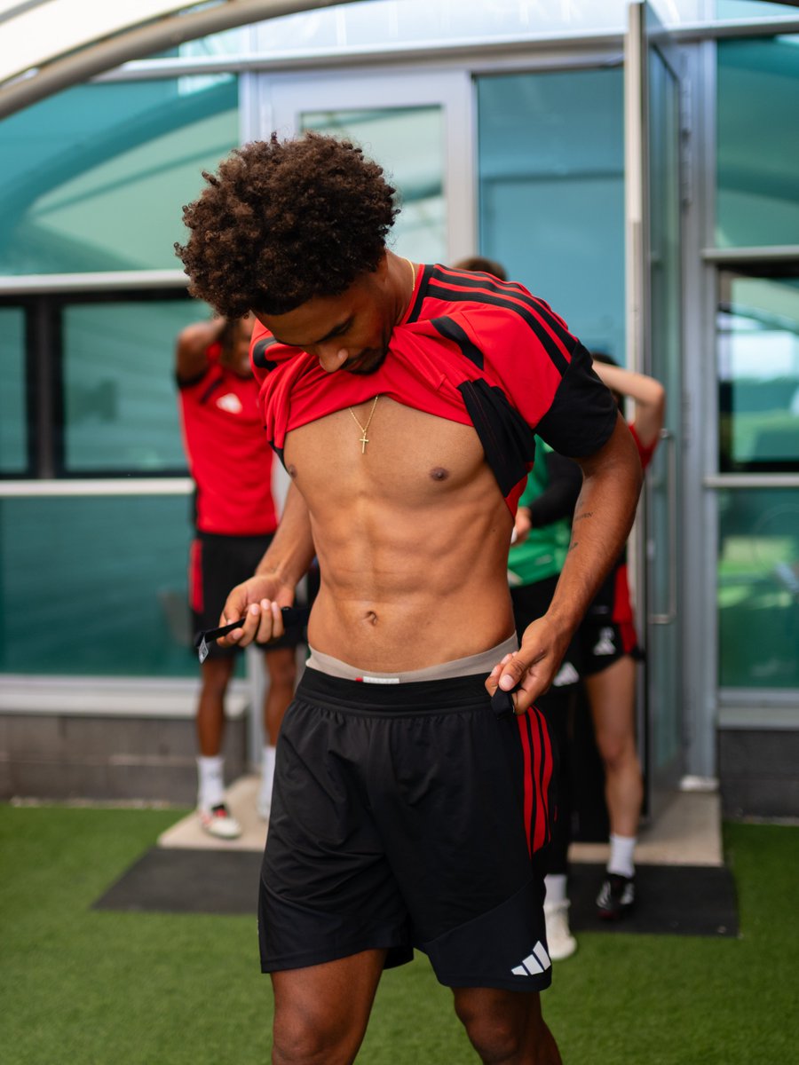 ManUtd's tweet photo. Work time 🫡 https://t.co/PiBkWOuLge