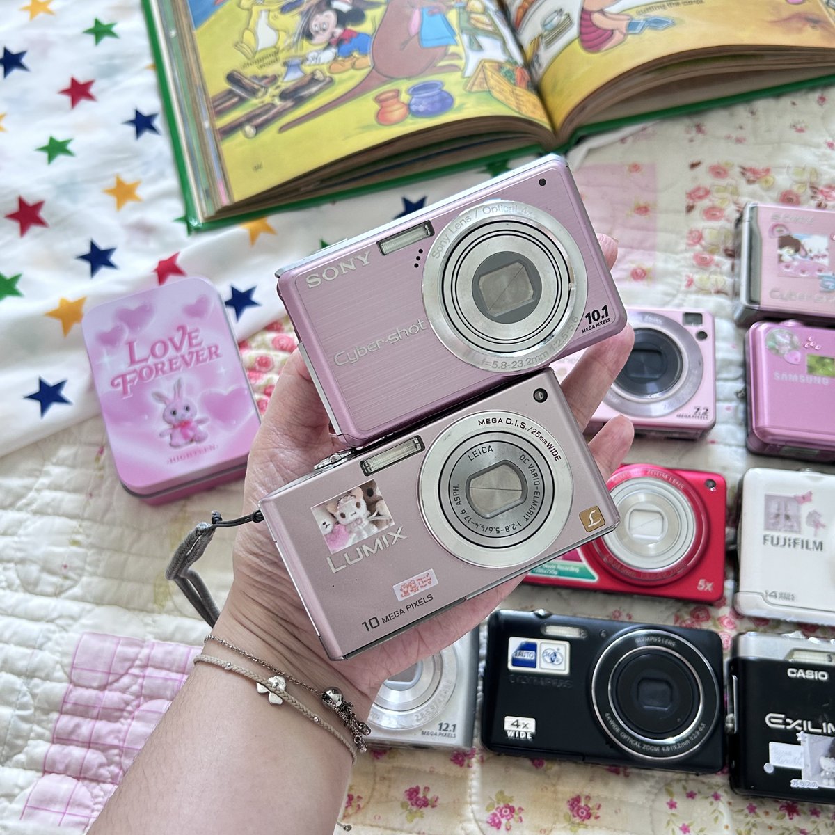 _ggoodgirll_'s tweet photo. รี+ปัก 🍀 ✨ลดเพิ่มจุก100บาททุกตัววว✨
Drop todayy 19:30 naka ราคาน่ารักสุดสุด
⭐️ราคาน่ารักก🌀

#กล้องดิจิตอลมือสอง #กล้องดิจิตอล #กล้องดิจิตอลเก่า https://t.co/Xu2yTv7SM7