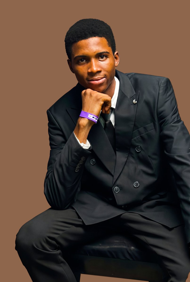 mph_graphics's tweet photo. Meet the Mind Behind the Brand
Your visuals reflect your business values. Behind every high-converting design is a strategic designer dedicated to making your brand look authoritative, professional, and impossible to ignore.
#phenomenalgraphics #socialmediadesign #GraphicDesign https://t.co/1Da7QkDzub