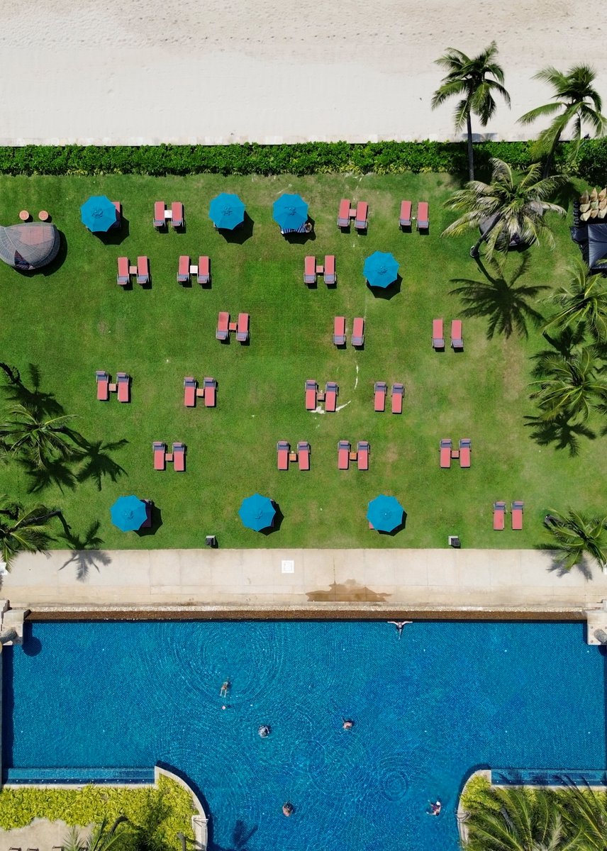 shayanwonders's tweet photo. Bird's-eye views of Sheraton Hua Hin Resort. #Thailand https://t.co/IvWc7Txtyu