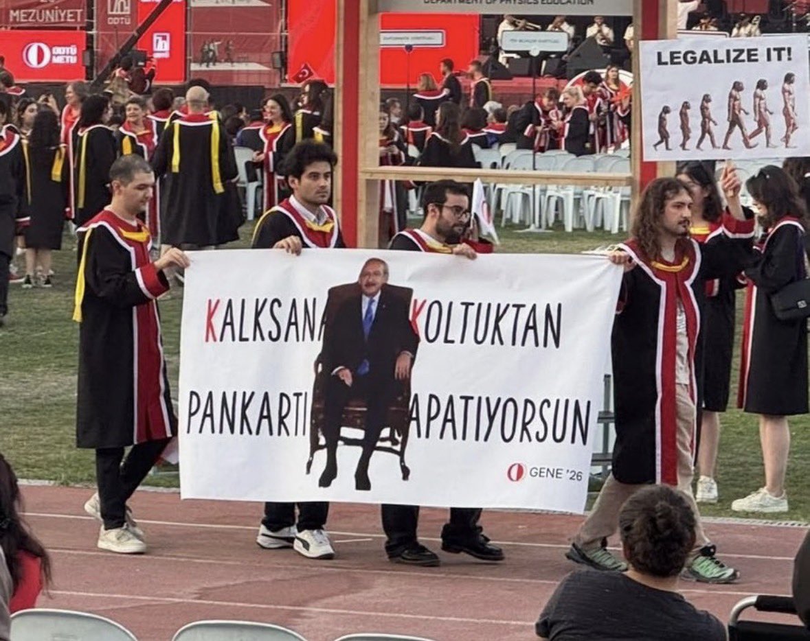 diegomalga's tweet photo. @barisyarkadas @tv100 Bence doğrusu bu https://t.co/5LqrZvZB0P