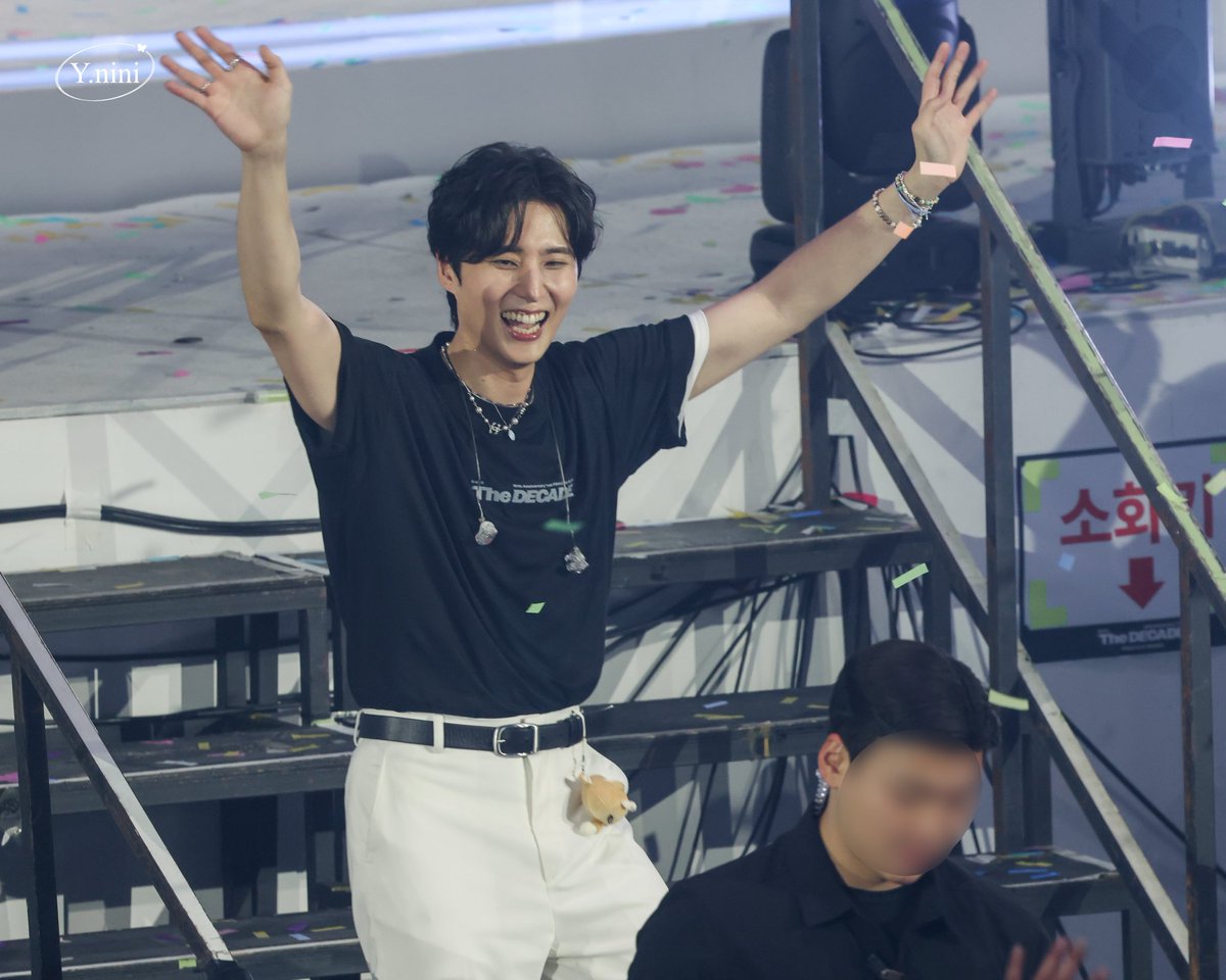 Ynini1219's tweet photo. 260703 DAY6 10th Anniversary <The DECADE> FINALE in SEOUL

행복만땅 아기고양이🐈🩵

#DAY6 #데이식스 #YoungK #영케이 https://t.co/azuUZFuPUC