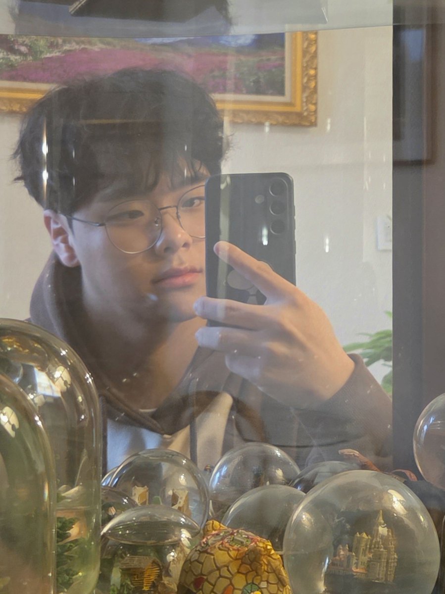 angX3o's tweet photo. 펌 다시 할까 https://t.co/zG5khC8HP3