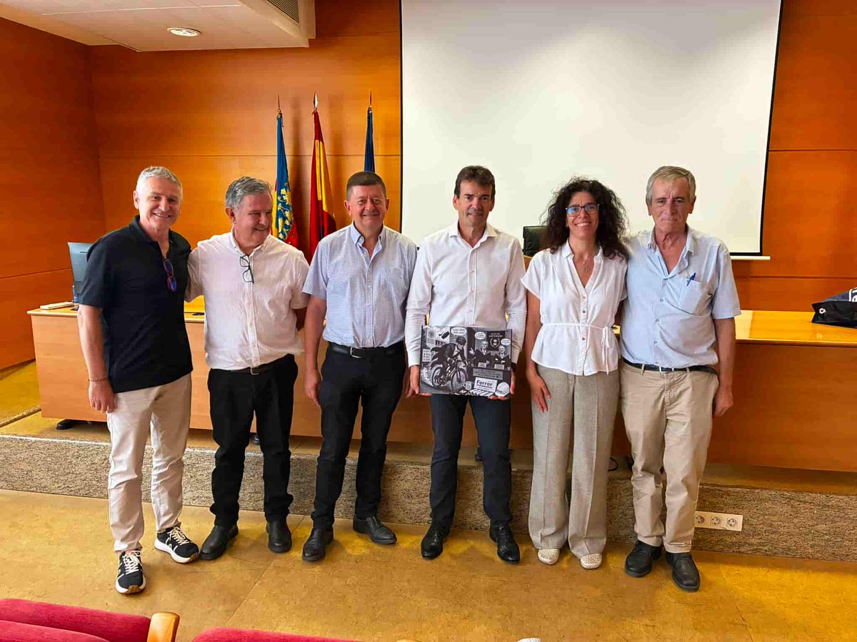 FerrerSince1916's tweet photo. Nuestro CEO, Alejandro Ferrer, ha defendido con éxito en la @UPV su Tesis Doctoral ‘Avances en el control hidrogeológico en trabajos de ingeniería de obras subterráneas (Dewatering)' (original, 'Advances in Groundwater Control of Underground Engineering Works – Dewatering -'). https://t.co/LfehKGOI5o