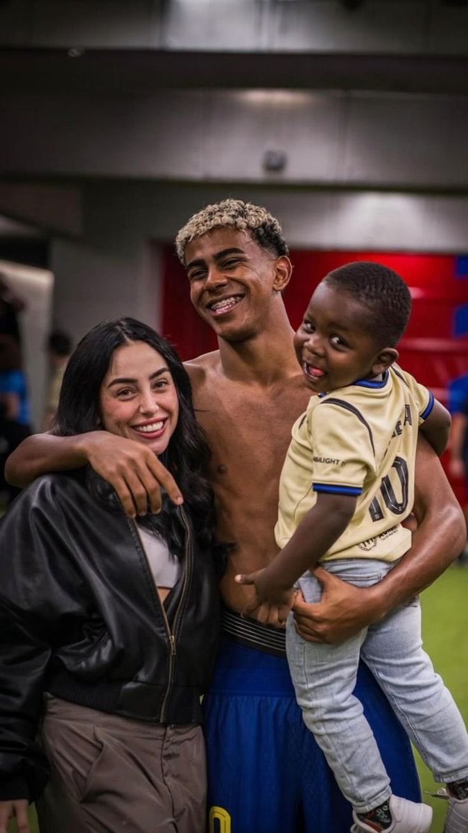 Out Of Context Football tweet media