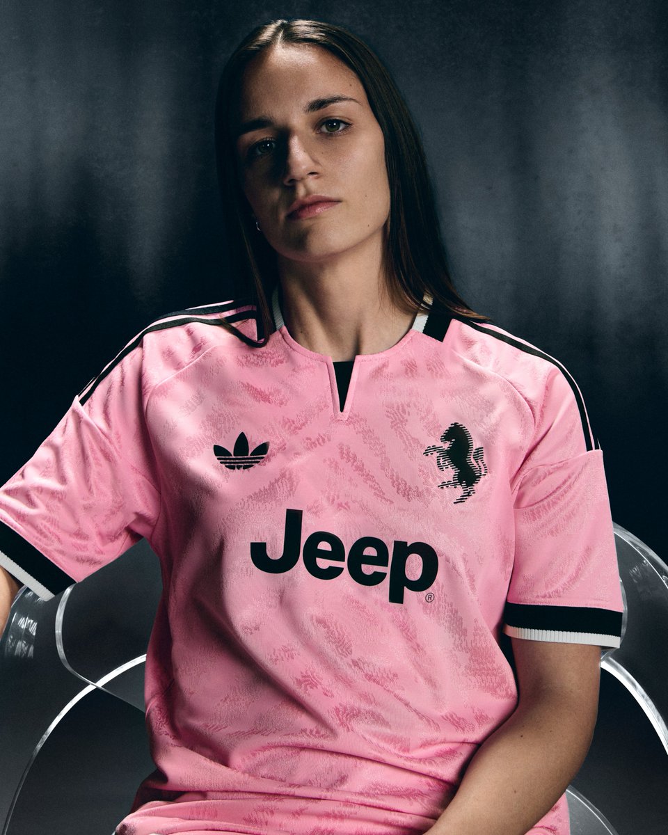 sporx's tweet photo. Juventus'un yeni sezon deplasman forması👕 https://t.co/8DDLJFRSNy