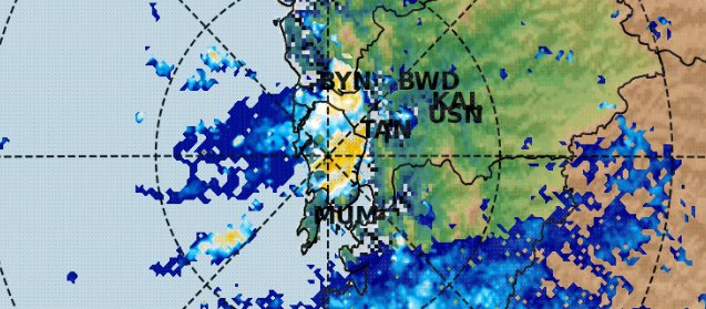 rushikesh_agre_'s tweet photo. Very heavy rains in Mumbai right now. South Mumbai also getting smashed by heavy rains. Thane &amp; interiors on watch next few hours. 2:40 PM #MumbaiRains https://t.co/mGoORYOdT5