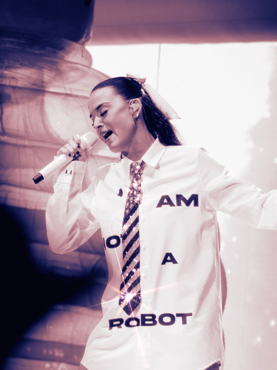 loresafety's tweet photo. sono molto proud di queste foto che ho fatto a @katyperry 🫶🏼🫶🏼

se volete dare un occhiata su ig ne trovate altre (@/loresraws) https://t.co/potStCMJmu