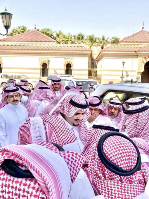 kalshararii's tweet photo. #عبدالعزيز_بن_فهد

" والله مامثله بهالدنيا كريم "❤️❤️❤️❤️❤️ https://t.co/uJ3wHk5iw9