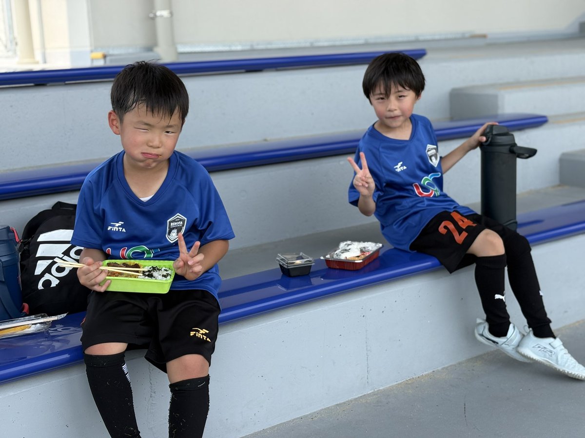 renofa_school's tweet photo. 2026 #レノファ山口FCサッカースクール
サマーキャンプsupported by ユーピーアール

Part2.
ランチタイム🍽️

#レノファスクール #renofa #RERISE
#ユーピーアール #upr https://t.co/gy3RAYoxo9