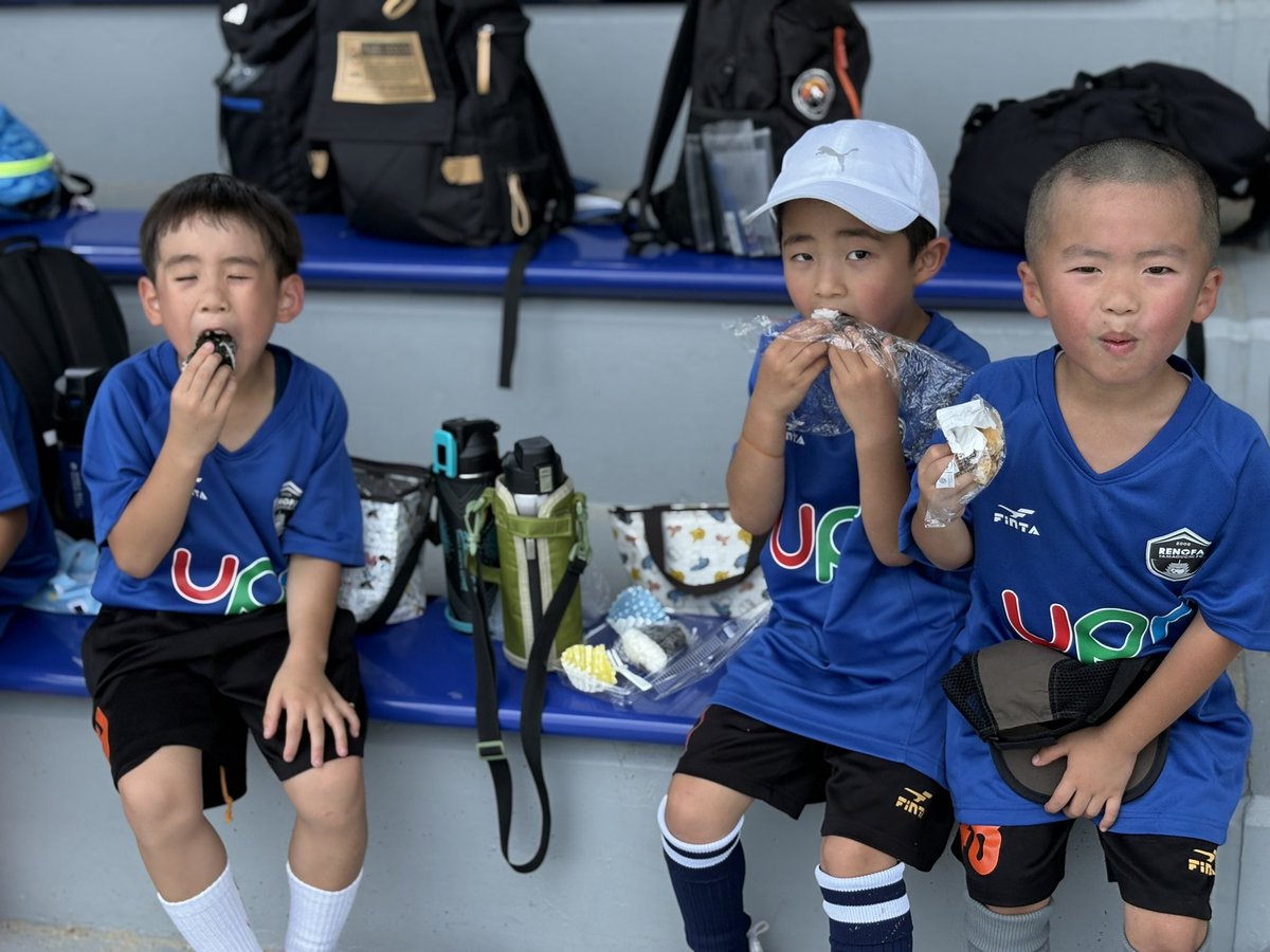 renofa_school's tweet photo. 2026 #レノファ山口FCサッカースクール
サマーキャンプsupported by ユーピーアール

Part2.
ランチタイム🍽️

#レノファスクール #renofa #RERISE
#ユーピーアール #upr https://t.co/gy3RAYoxo9