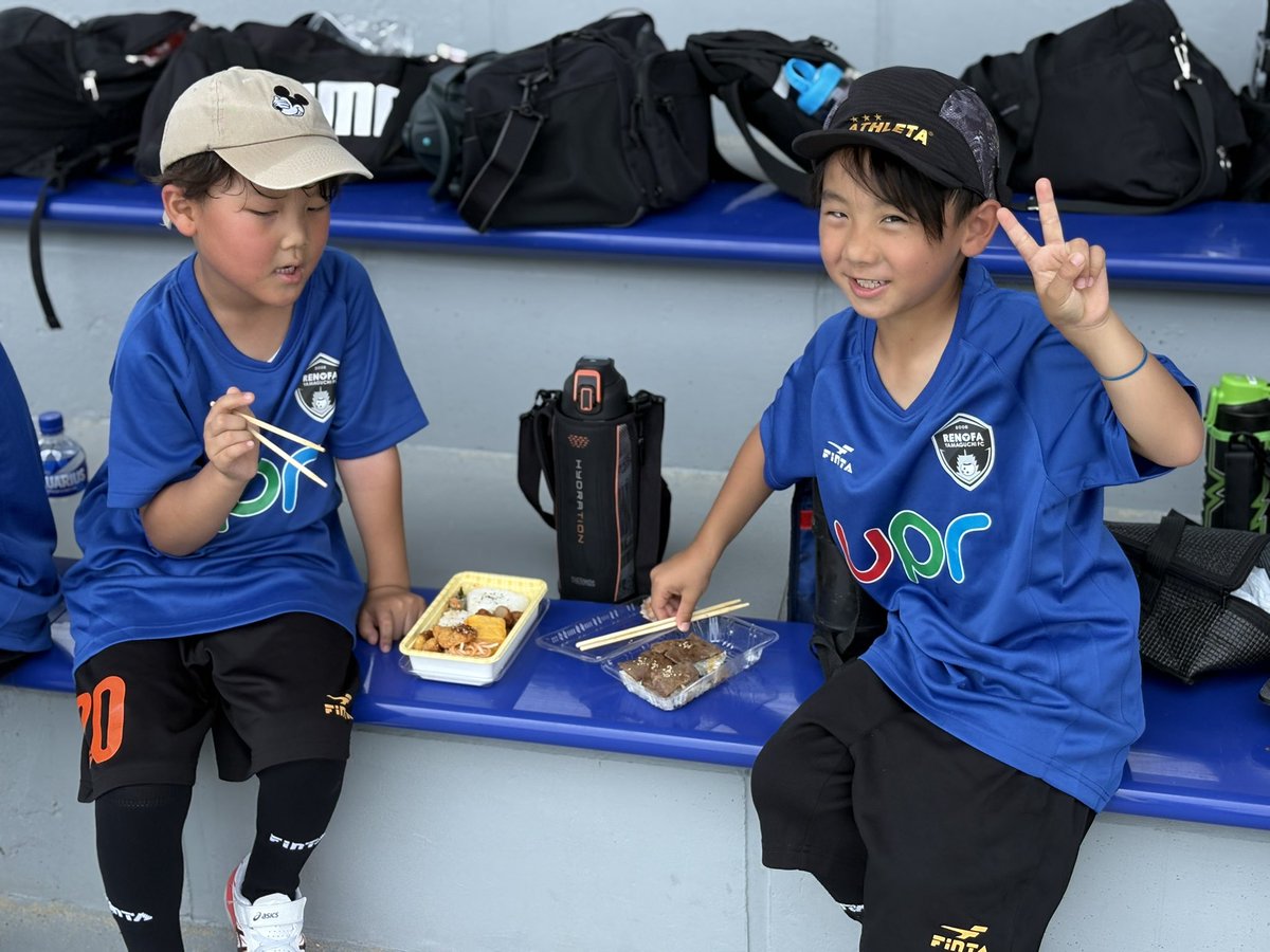 renofa_school's tweet photo. 2026 #レノファ山口FCサッカースクール
サマーキャンプsupported by ユーピーアール

Part3.
ランチタイム🍗

#レノファスクール #renofa #RERISE
#ユーピーアール #upr https://t.co/onWquixELg