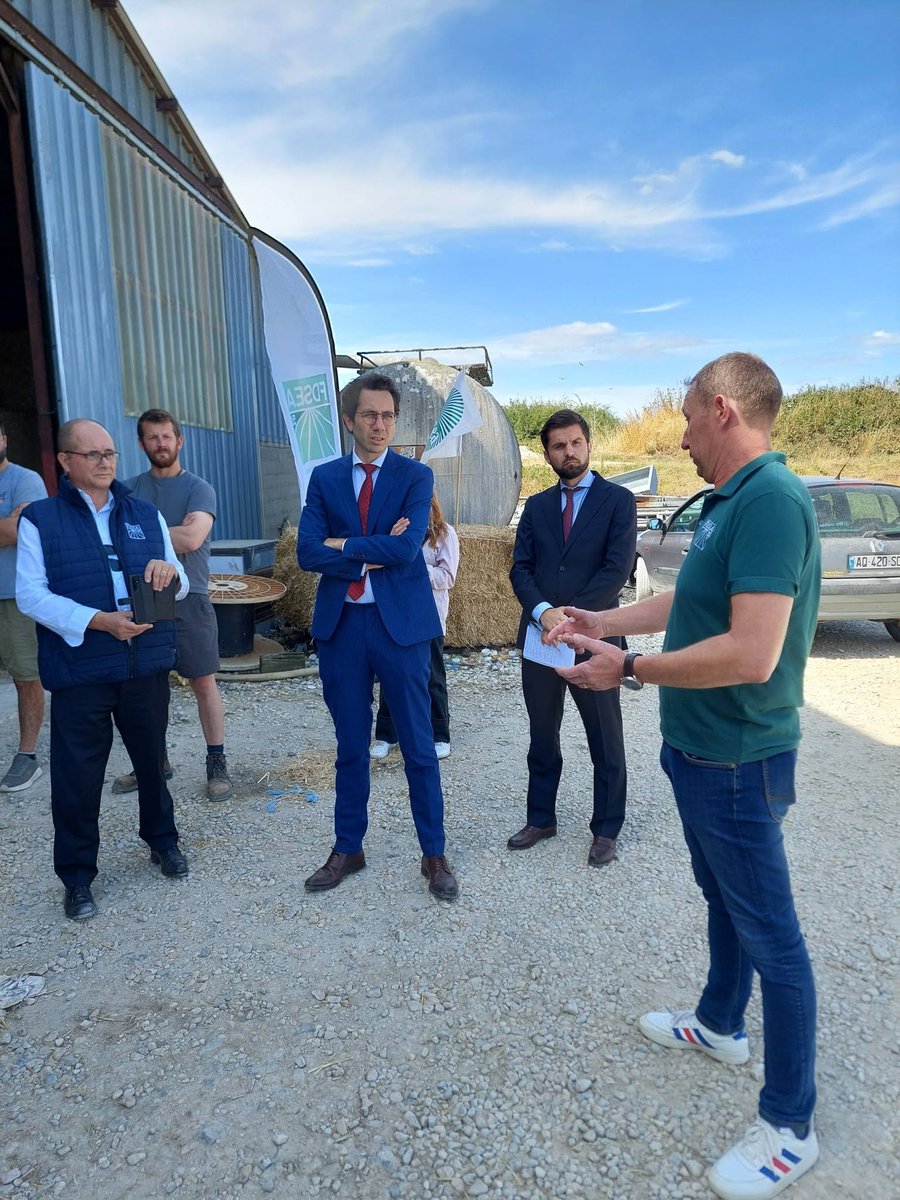 Image de Préfet de la Marne - #Sécheresse I Sur le terrain aux côtés de nos éleveurs et agriculteurs 🌾🚜
Face à la sécheresse ex