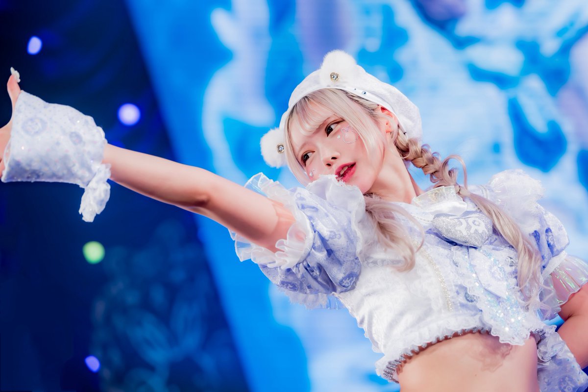 Yoruamiofficial's tweet photo. 眠れない夜にするね🪄︎︎🤍

 #よるあみ https://t.co/byQUraWRBj