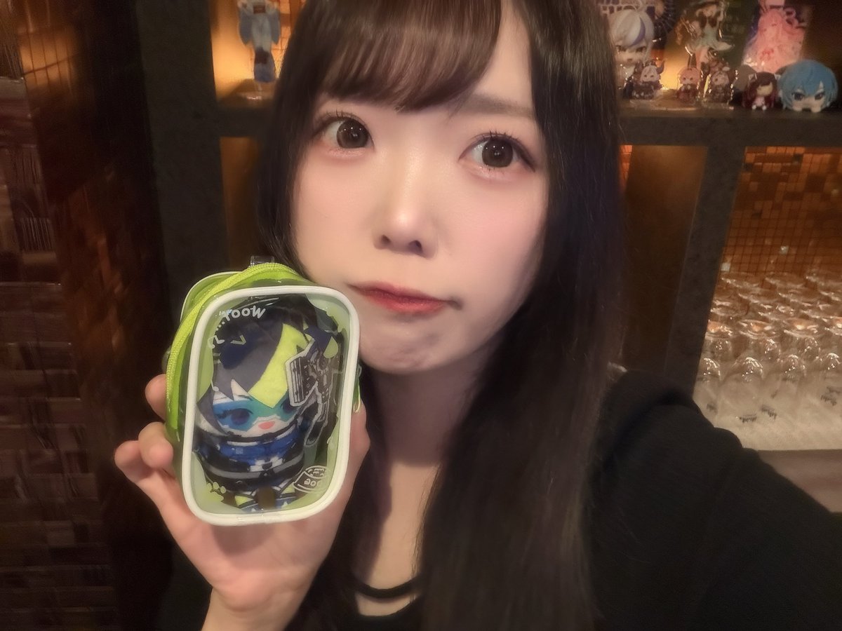 Cc_me05's tweet photo. 21~3時の女🚺

新しい💡届いた〜- ̗̀📦 ̖́-♡♡
昨日私の最推しと💡が配信で絡んでて
嬉しい過ぎて命落とすところだった笑

 #旭川 #コンカフェ #VTuber https://t.co/hfLOQgv15H