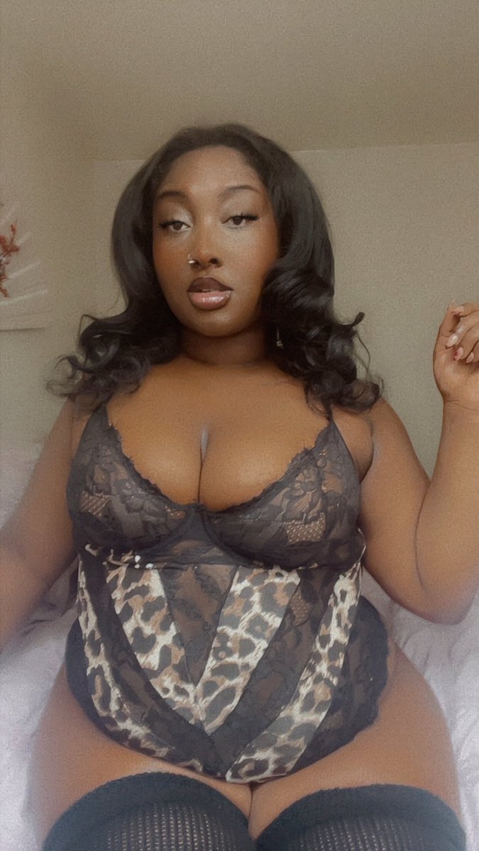 TheLadyAries's tweet photo. White boys never stand a chance with me… https://t.co/Hoxfpb9UIF