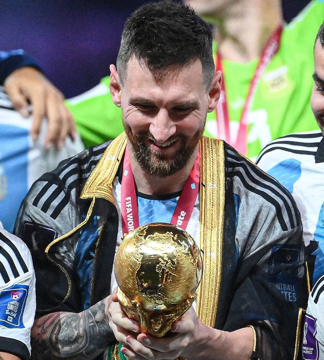 FCB_nenn's tweet photo. Muéstrame fotos así de los jugadores de tu cantera

Quiero comprobar una cosa https://t.co/4AP7B8Xhs4