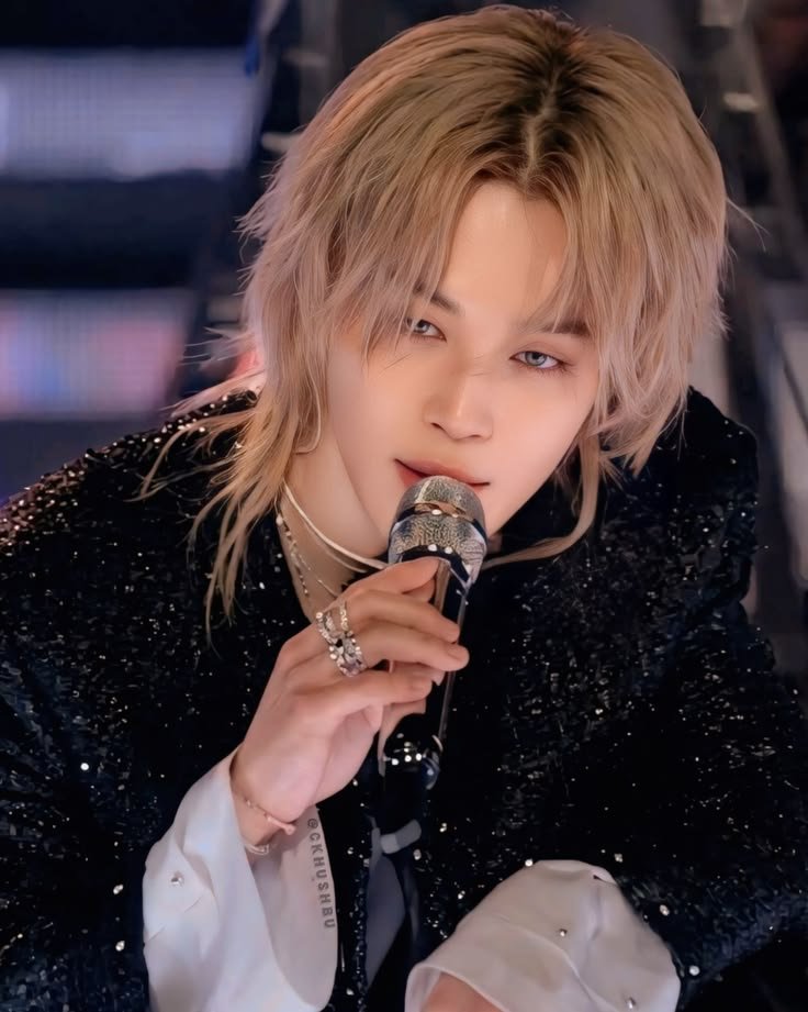 karkonzana's tweet photo. Jimin reportedly earns around $1.5 million per sponsored post on Instagram. https://t.co/Kr6YoNskGW