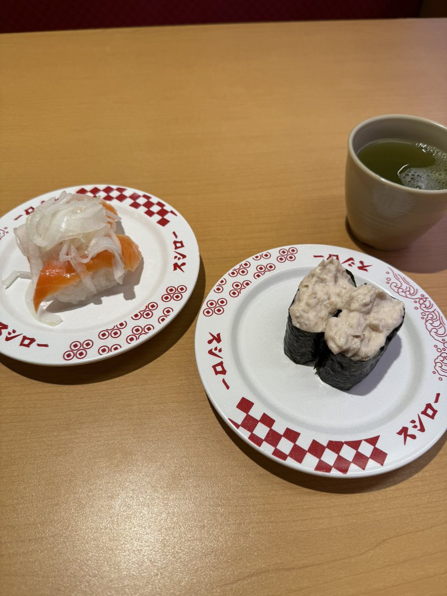 hoppinpararin's tweet photo. それを規制する法律がないのをいいことに最近は回転寿司ばっか食べてます
ツナサラダうますぎる、もうメニューこれだけでも一向に構わない https://t.co/xky4KIy9Vb