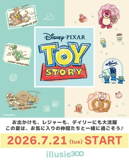 shimapatobu's tweet photo. illusie300（イルーシーサンマルマル）『トイストーリー』コラボのグッズが2026年7月21日（火）から新発売！

https://t.co/XWj2Byx1NI

 #トイ・ストーリー５ #ディズニー　#トイ・ストーリー　#illusie300　#イルーシーサンマルマル　

お出かけ、レジャー、デイリーにも使えるアイテムが展開します。