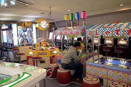 gametamago1's tweet photo. エクシブ有馬のゲームコーナーに最近行った人いないのかなぁ...
あそこメリーボンバーとブルーラグーンがあるらしいし https://t.co/LIPKNcX8e3