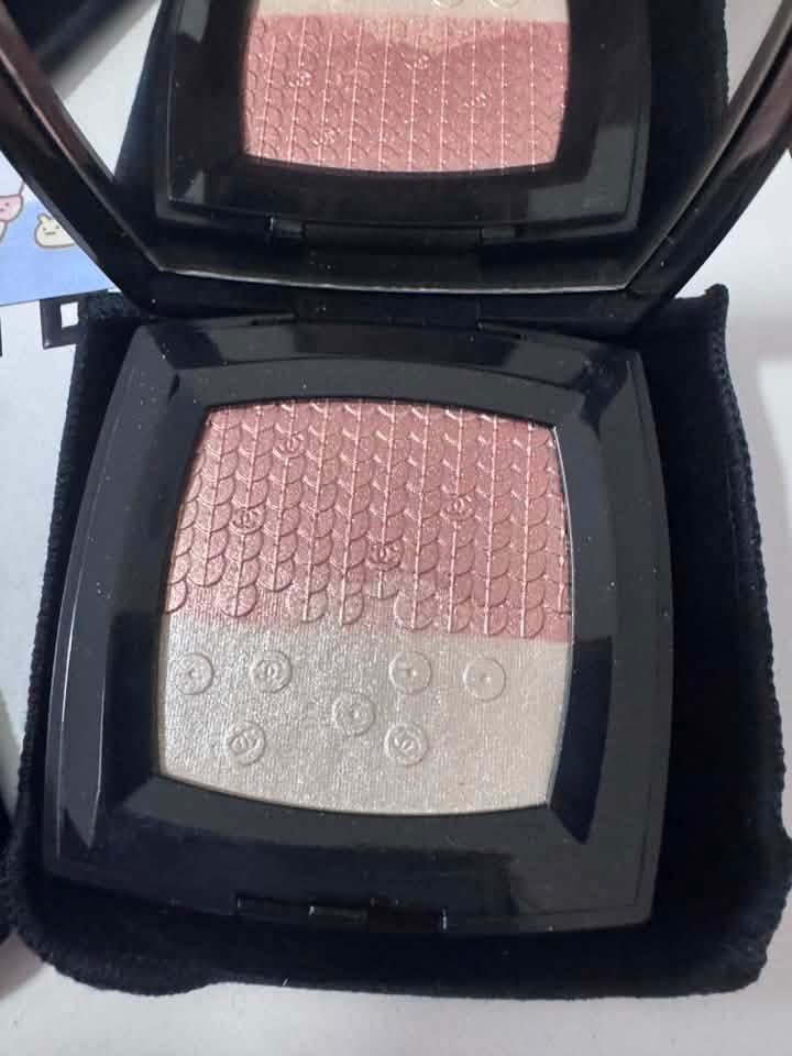 muaymisery's tweet photo. ไฮไลท์ chanel ของแท้ ของใหม่ ป้ายไทยค่ะ limited edition ค่ะ #chanelthailand #ส่งต่อชาแนล #chanelmakeup #แบรนด์เนมมือสอง https://t.co/0tBrlidSlw