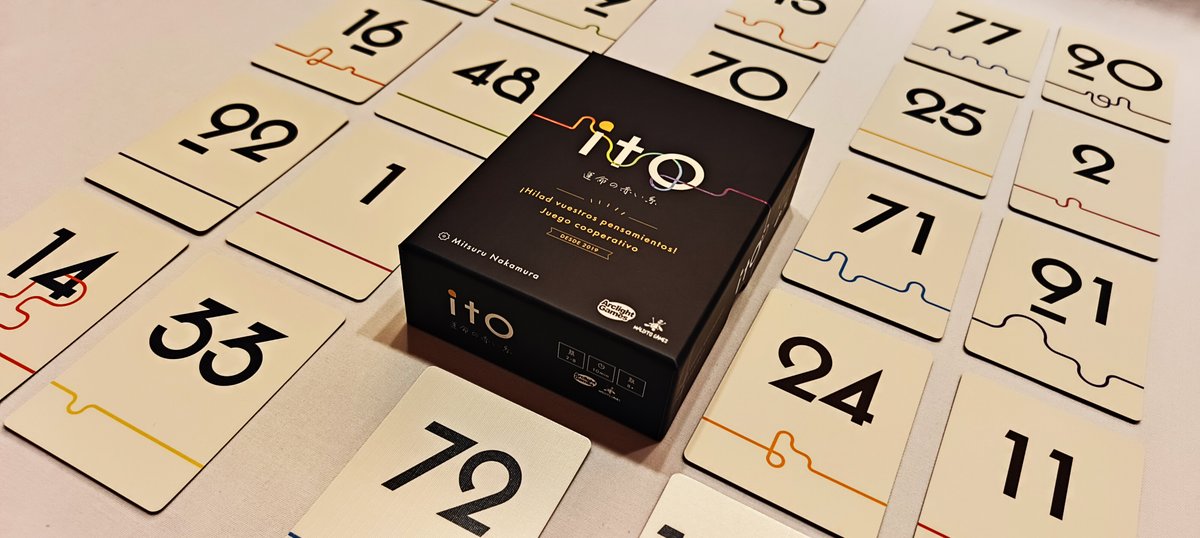 2d6Magazine's tweet photo. 📢Reseña👇

Descubre el juego Ito, un hilo invisible entre números, pistas y formas de pensar, publicado recientemente por @MalditoGamesES 

https://t.co/7TneLpB6jD

#juegos #juegosdemesa #juegosdecartas https://t.co/ET8YpOB7BK