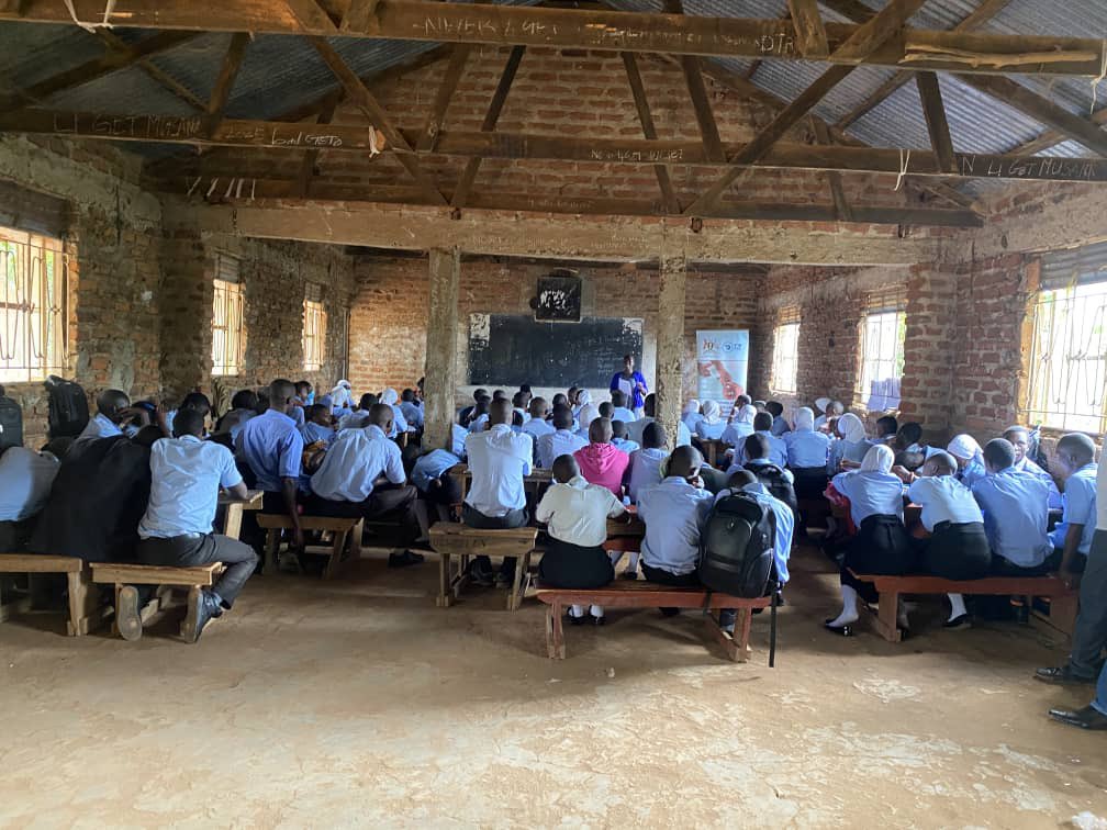 OrgBachi's tweet photo. Type 1 Diabetes awareness just hit Bugweri College S.S & Iganga S.S, thanks to BACHI + Iganga General Hospital. Students & staff are having real conversations. Stigma is fading. Mental health matters. Young people deserve communities that get it. 💚 #T1DAwareness #HealthEquity https://t.co/TQoIHbPhG5