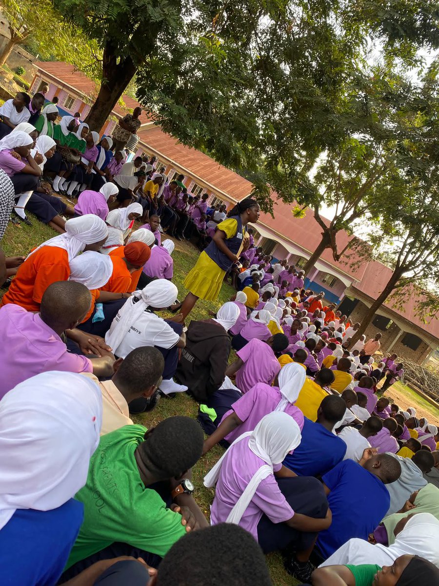OrgBachi's tweet photo. Type 1 Diabetes awareness just hit Bugweri College S.S & Iganga S.S, thanks to BACHI + Iganga General Hospital. Students & staff are having real conversations. Stigma is fading. Mental health matters. Young people deserve communities that get it. 💚 #T1DAwareness #HealthEquity https://t.co/TQoIHbPhG5