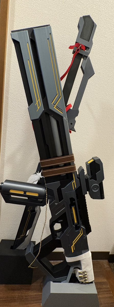shellsaoif1681's tweet photo. そのときに持ち込んだ等身大(当社比)ハクチョウの銃！！会場で撮るの忘れてたから、家で撮ったよ() https://t.co/0o47s2QT4y