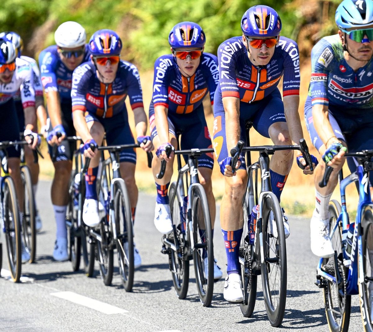 CyclingLegend_'s tweet photo. 🚨 Les coureurs de l'équipe PicNic PostNL N'ONT PAS subi de contrôle antidopage dans la nuit ! 😳

En effet, il n'existe aucun soupçon sur les performances de l'équipe #TDF2026 https://t.co/xysPkgd4gU
