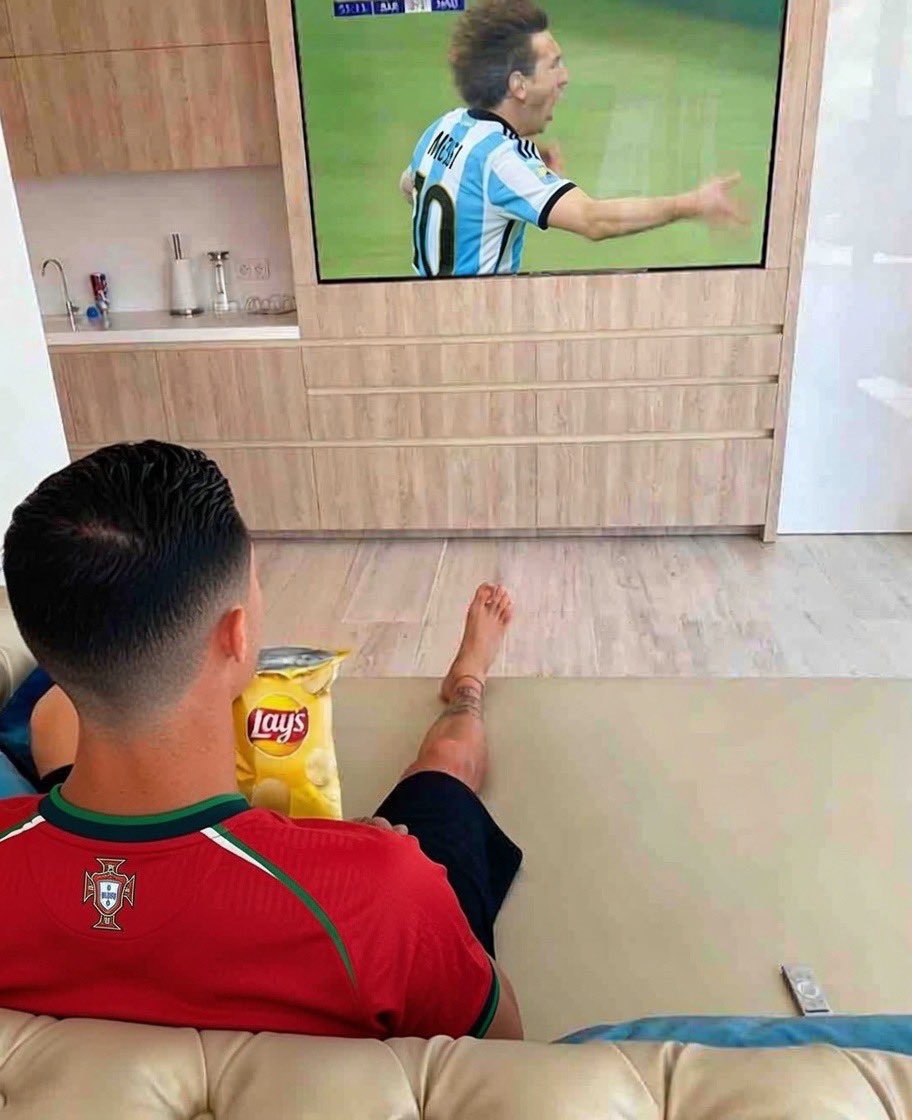 MESSI CLUTCH tweet media