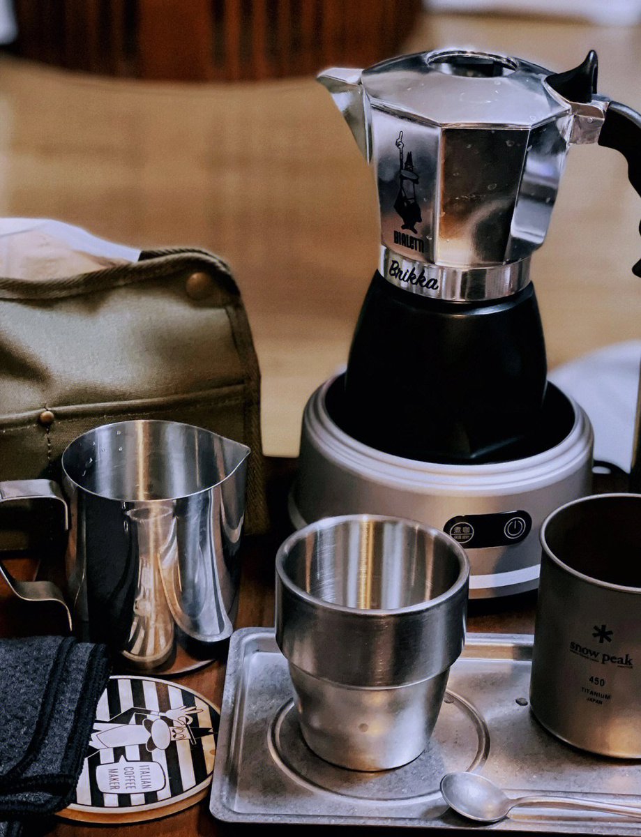 YCommons45468's tweet photo. Tried this portable mini coffee maker today! No need for bulky machines or power outlets—just ground coffee, hot water u0026 2 mins. Game changer for my early commute https://t.co/4gUKHzxZTB