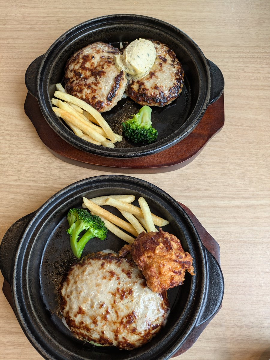 0713_1009's tweet photo. 2026/07/19
相方さんとランチ🍽
ファイヤーバーグへ

函館開催ラスト
競馬場へ
ツブ ホタテ美味しかった😋 https://t.co/aeXw32rDzO