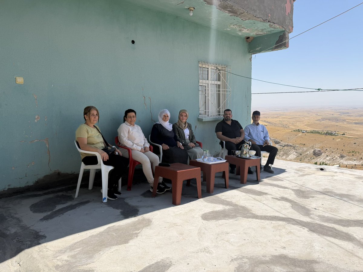 OMehmetoglu21's tweet photo. 📍Yerhisar (Tercil)
Üyelik çalışmaları kapsamında Yerhisar (Tercil) Mahallemizdeyiz. Bizleri hanelerinde misafir eden Adil Tedik’e teşekkür ediyoruz.
Çalışmalarımıza kadın kollarımızla birlikte aralıksız devam ediyoruz. 🤝
@abuyukgumus @hakanaksu058 
@AvukatErsanAksu @HamitSumer21