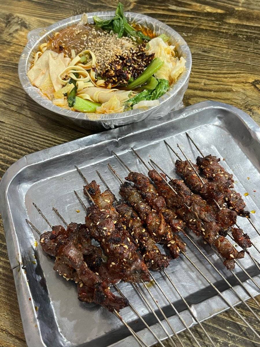 inserthelove's tweet photo. Chili oil fried skewers from the street stall 2 mins from my apartment—crunchy bites, spicy kick, perfect post-work pick-me-up. ， https://t.co/QodsRzEXVQ