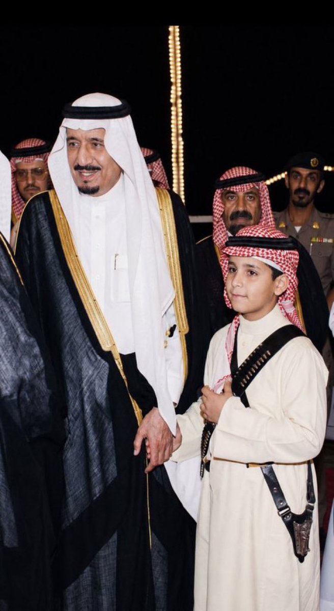 HRHMBNSALMAAN's tweet photo. من الارشيف

صورة سيدي خادم الحرمين الشريفين
الملك #سلمان_بن_عبد_العزيز مع #ولي_العهد سيدي سمو الامير #محمد_بن_سلمان حفظهم الله https://t.co/a2jchwaa19