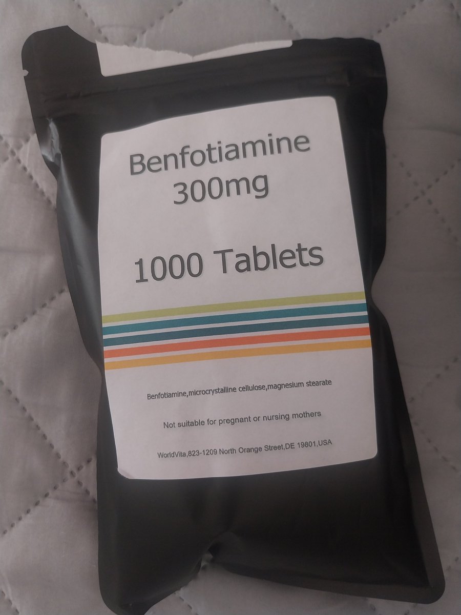 gaezpeat's tweet photo. Re-stocked on benfotiamine doing upto 600-900mg/day

- Blocks AGEs
- Prevents vascular leakage and nerve death
- Helps stopping systemic inflammation 
- Higher Plasma Thiamine
- Restores Pyruvate Dehydrogenase function
- Blocks VEGF (protect eye/kidney)
- Overall metabolic boost https://t.co/5tBliwTzrx
