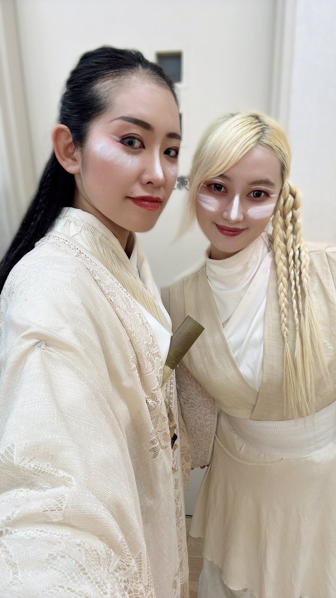 chian_a_i's tweet photo. mistさんに撮ってもらった写真めっちゃビジュ良いな  #コウの花嫁 https://t.co/fpWFLLfmeg