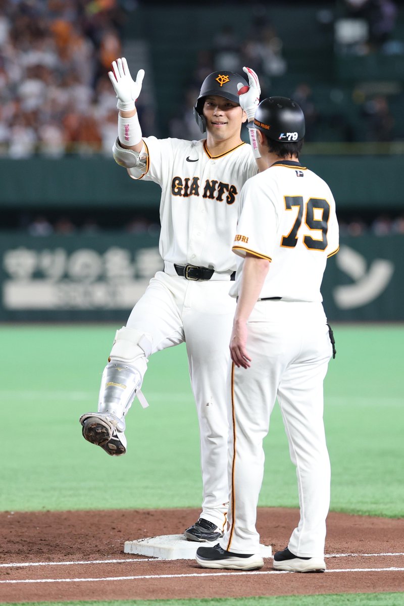 一回裏】巨人 2-0 広島 無死満塁から #大城卓三 選手の適時打で2点目👏