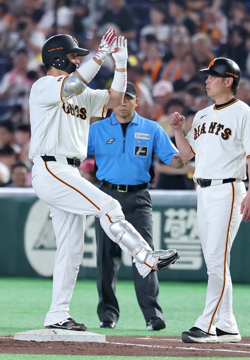 一回裏】巨人 2-0 広島 無死満塁から #大城卓三 選手の適時打で2点目👏