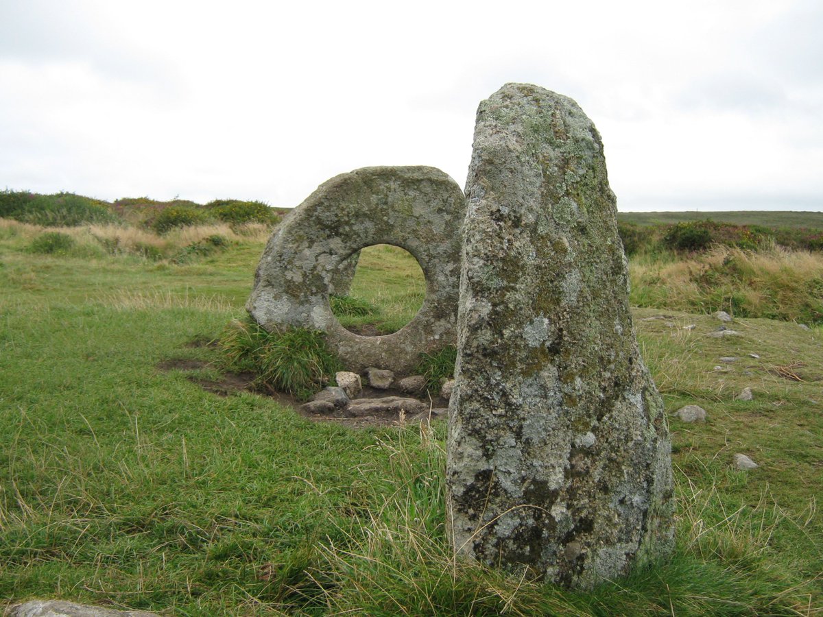 Kveldulvr's tweet photo. Men-an-Tol and Lanyon Quoit are wonderful places. They always take me back to my 2010 journey through Cornwall. https://t.co/f2Nj0Slbv8