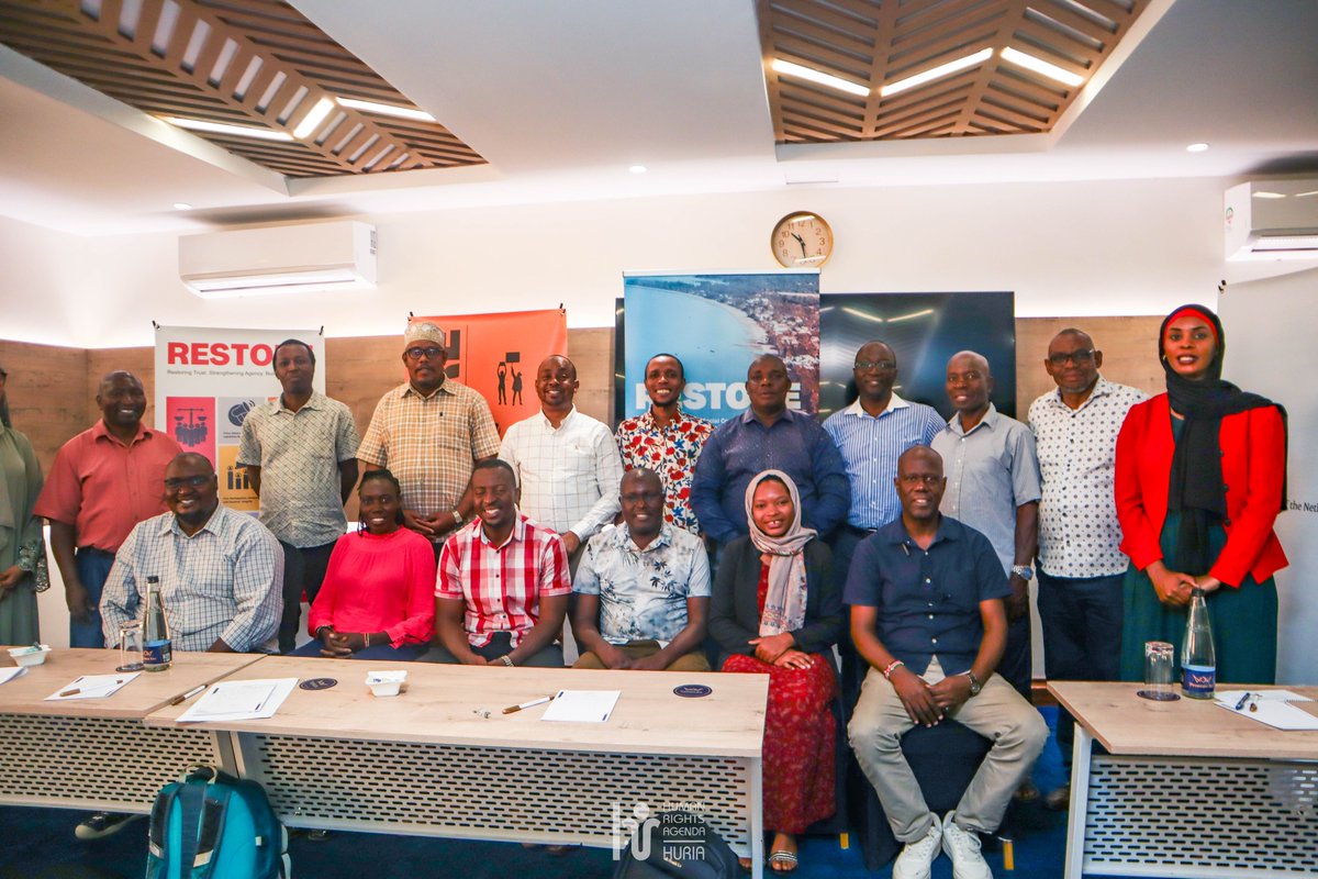 Huria_KE's tweet photo. Today in Mombasa, HURIA convened County Chief Officers & Directors for Youth Affairs from all 6 coastal counties @SDY_Ke, under #RESTORECoast.
The message was clear: "Let's not fear young people; let's involve them. Let's not work in silos."
#CoastalYouth https://t.co/897tfjbRcp