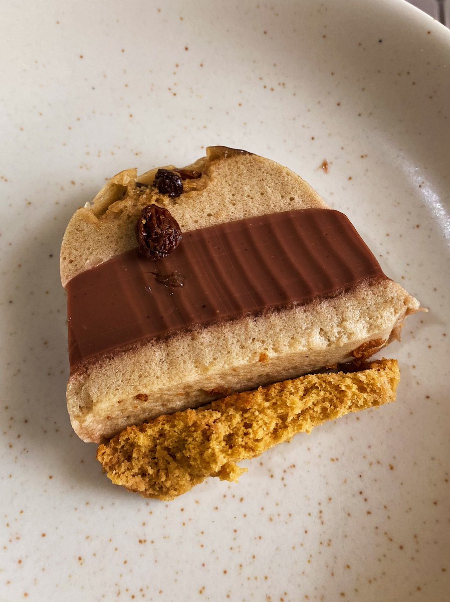 pjsktr97's tweet photo. 2 menu favorit wargaaa⤵️
🍫 https://t.co/xpuL28nBx2 ga expect guede pol😭
🍮 https://t.co/MWk12ss8iY definisi sedekah ga tuh, satu loyang isi 4lapisan😭￼

#zonajajan #zonamakan #zonalapar https://t.co/oojnHOuOKA
